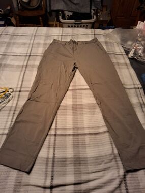 Classic Men's Khaki Chino Pants - Slim Straight Fit
